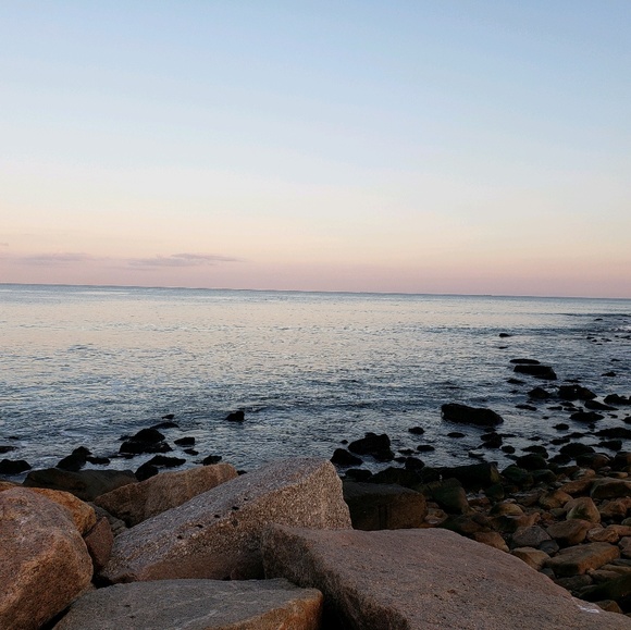 Meet your Posher, Alyssa - Picture 1 of 2